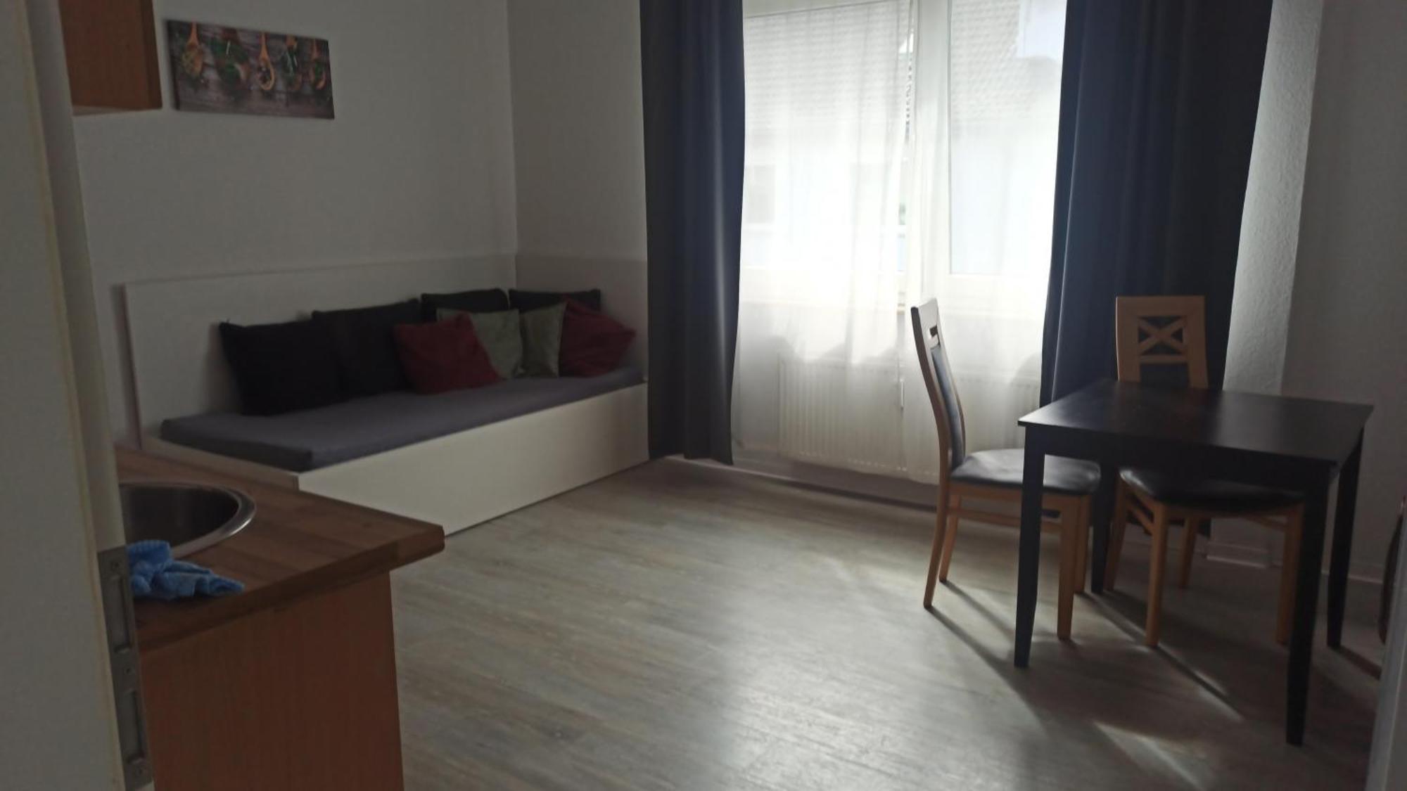 Helle Ferienwohnung An Der Rheinpromenade 50 Qm Duisburg Exterior foto