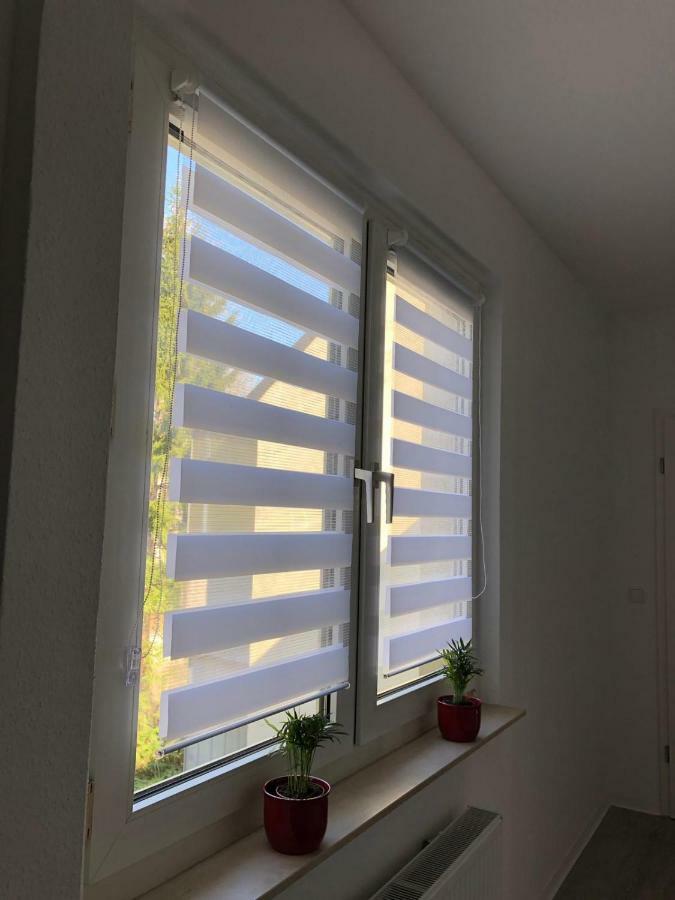 Helle Ferienwohnung An Der Rheinpromenade 50 Qm Duisburg Exterior foto